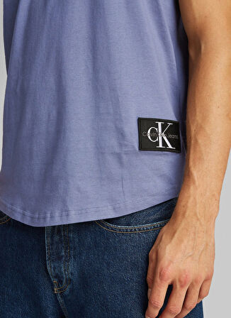 Calvin Klein Jeans Koyu Mavi Erkek T-Shirt J30J323482PCP BADGE TURN UP SLEEVE