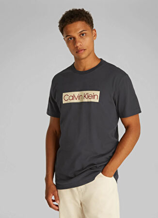 Calvin Klein Jeans Siyah Erkek T-Shirt J30J327472BA1 CALVIN KLEIN LABEL PR
