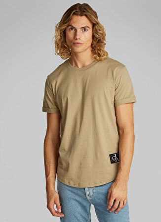 Calvin Klein Jeans Yeşil Erkek T-Shirt J30J323482HI0 BADGE TURN UP SLEEVE