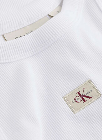Calvin Klein Jeans Yuvarlak Yaka Düz Beyaz Kadın T-Shirt J20J225302YAA
