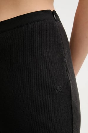 Kadın Yüksek Bel Geniş Paça Regular Fit Siyah Pantolon J20J225337-BEH
