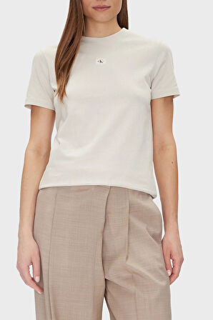 Calvin Klein Bayan T Shirt J20J225243 ADA