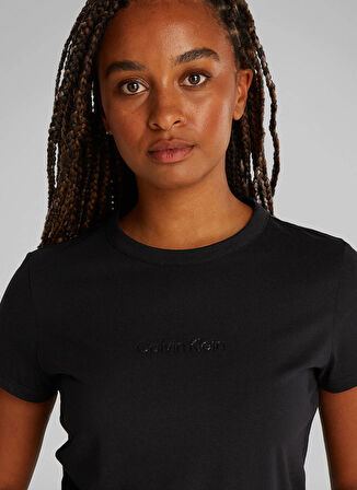 Calvin Klein Bisiklet Yaka Düz Siyah Kadın T-Shirt K20K208294BEH