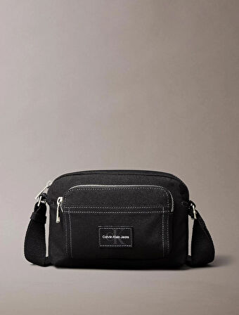 Calvin Klein WORKWEAR CAMERA BAG FRNT POCKET Omuz Çantası