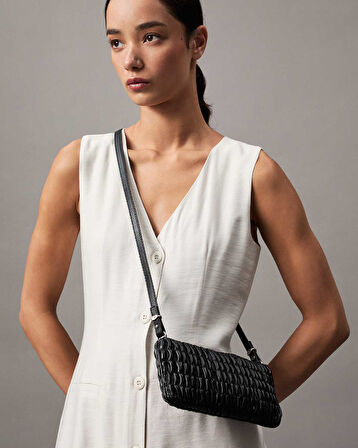 Calvin Klein Rouched Zip Top Omuz Çantası