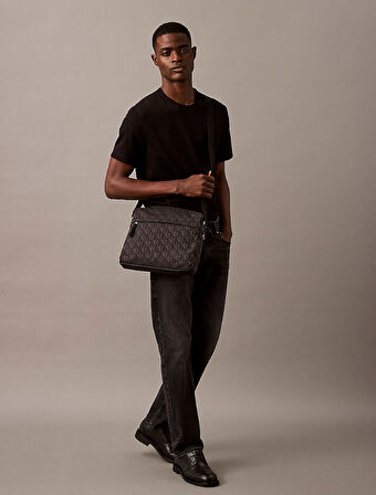 Calvin Klein Erkek Çapraz Çanta LV04G3097GUB1