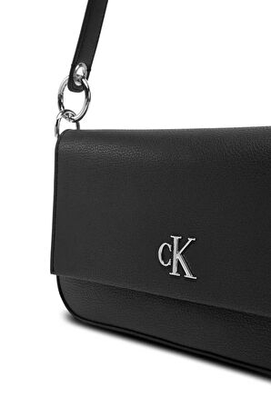 Calvin Klein Kadın Monogram Suni Deri Siyah Askılı Çanta