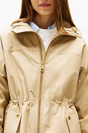 Kadın Kapüşonlu Beli Büzgülü Parka - Bej | M