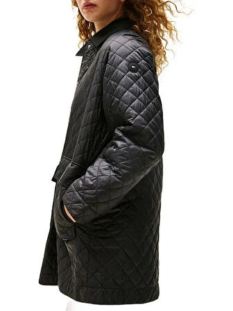 Tommy Hilfiger PADDED NYLON REG QUILTED COAT Kadın Siyah Mont WW0WW46448BDS