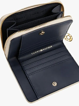 Tommy Hilfiger TH DISTINCT MED ZA Kadın Bej Cüzdan AW0AW17473ACI