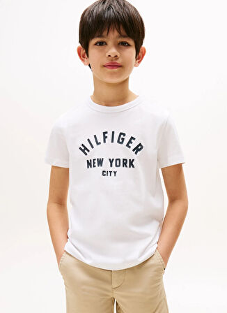 Tommy Hilfiger Baskılı Beyaz Erkek Çocuk T-Shirt KB0KB09800YBR