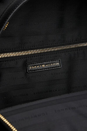 Tommy Hilfiger Bayan Sırt Çantası AW0AW17471 BDS