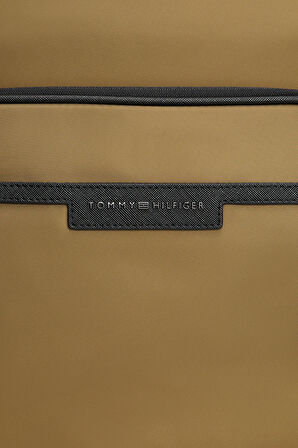 Tommy Hilfiger Erkek Sırt Çantası AM0AM13464 GX4