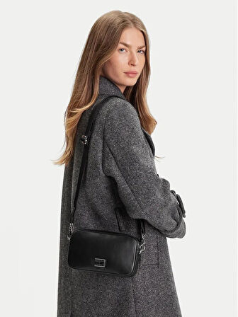 Tommy Hilfiger Kadın Çapraz Çanta AW0AW17570BDS