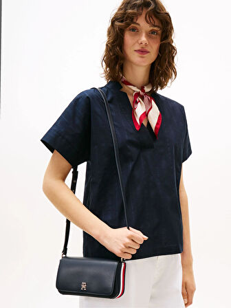 Tommy Hilfiger Kadın Çapraz Çanta AW0AW17507DW6