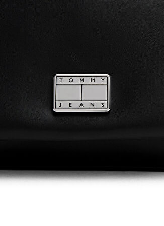 Tommy Hilfiger Siyah Kadın Çapraz Çanta AW0AW17550