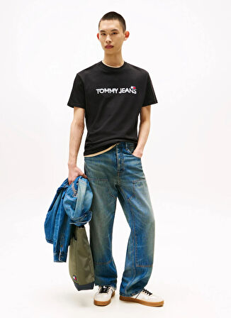 Tommy Jeans Bisiklet Yaka Baskılı Siyah Erkek T-Shirt DM0DM21585BDS TJM REG BADGE PLAY TE