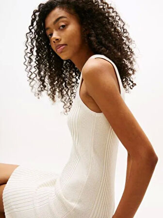 Tommy Jeans TJW FLAG SWEATER MINI DRESS EXT Kadın Beyaz Elbise DW0DW20877YBL