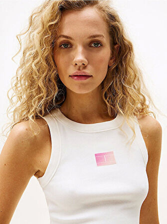 Tommy Jeans TJW SLIM GRADIENT FLAG TANK Kadın Beyaz T-shirt DW0DW20920YBL