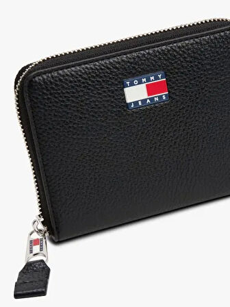 Tommy Jeans TJW MUST MED ZA Kadın Siyah Cüzdan AW0AW17584BDS