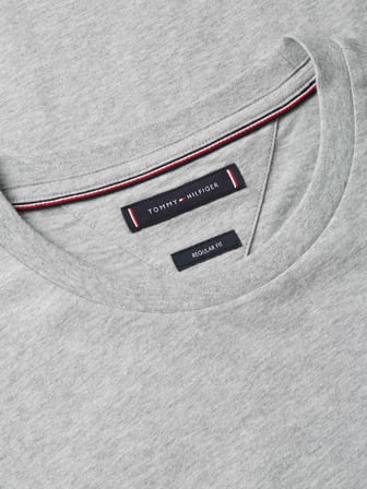 TOMMY HILFIGER Erkek Marka Logolu Günlük Kullanıma Uygun Gri T-Shirt MW0MW39995 P01