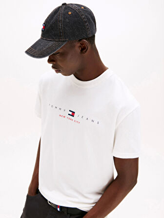 Tommy Jeans TJM REG FLAG LINEAR SS TEE EXT Erkek Beyaz T-shirt DM0DM21911YBL