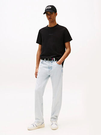 TOMMY HILFIGER Erkek Marka Etiketli Bisiklet Yaka Ve Kısa Kollu Şık Görünüşlü Günlük Kullanıma Uygun Siyah T-Shirt DM0DM21778 BDS