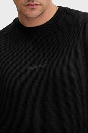 Tommy Jeans Erkek Sweat DM0DM21622 BDS