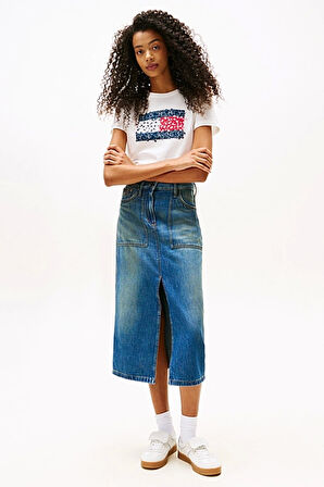 Tommy Jeans Kadın Çiçekli Bayrak Desenli Beyaz T-shirt DW0DW20897YBL