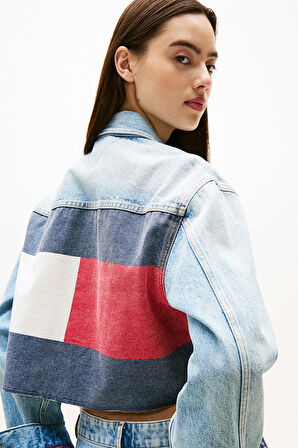 Tommy Jeans Kadın İkonik Şeritli Kısa Jean Mavi Ceket DW0DW210631A5