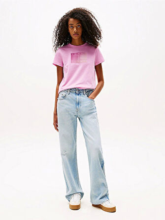 Tommy Jeans TJW REG GRADIENT FLAG SS Kadın Pembe T-shirt DW0DW20905U06