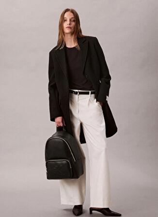 Calvin Klein Siyah Kadın Sırt Çantası LV04F3233G