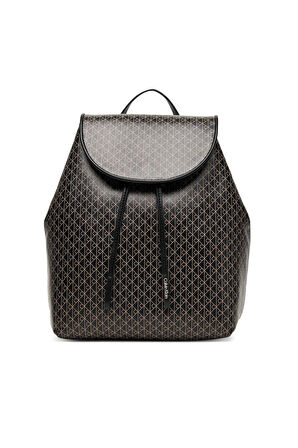 Kadın Kapaklı ve Büzgülü Monogram Desenli Sırt Çantası - Siyah | undefined