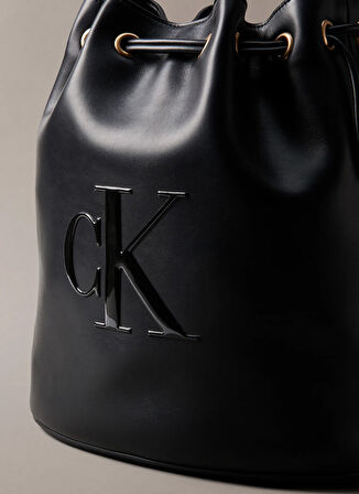 Calvin Klein Siyah Kadın Omuz Çantası LV04F3232G