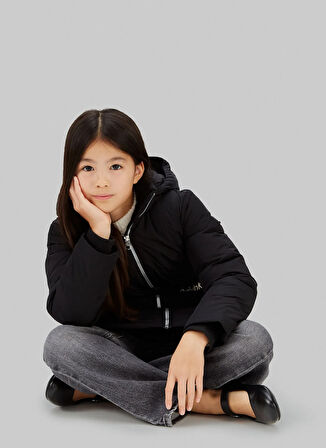 Calvin Klein Siyah Kız Çocuk Şişme Mont IG0IG03038BEH