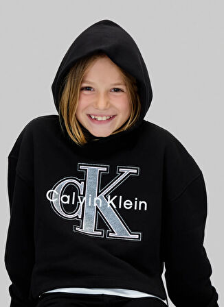 Calvin Klein Baskılı Kız Çocuk Siyah Sweatshırt IG0IG03018BEH
