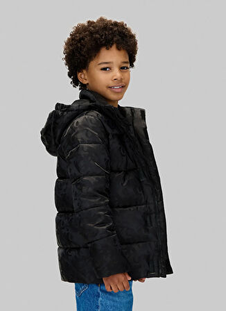 Calvin Klein Siyah Erkek Çocuk Şişme Mont IB0IB02570BEH