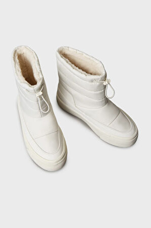 Calvin Klein Kadın Bot YW0YW01977 YAJ