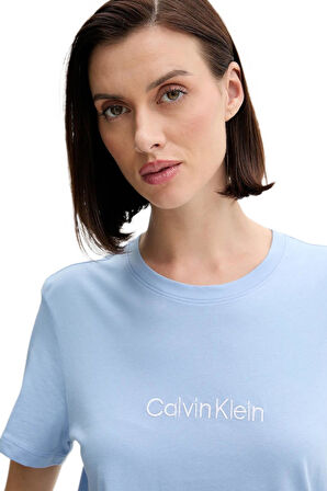 Calvin Klein Kadın Kısa Kollu Tişört ve Şort Pijama Takımı LV00QS7576