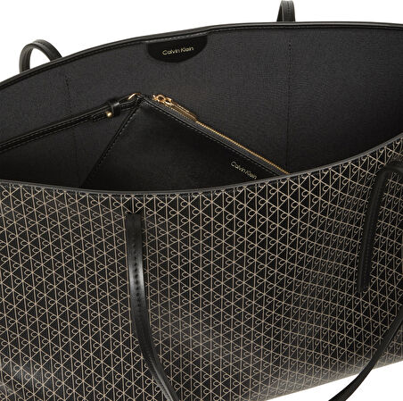 Calvin Klein Kadın Omuz Çanta LV04F3266G2XA