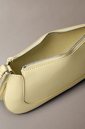 Kadın Metal Aksesuarlı Baget Çapraz Omuz Çanta - Yeşil | undefined