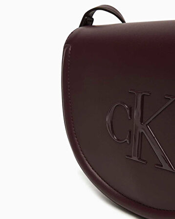 Calvin Klein Saddle Kalın Logolu Kadın Çapraz Askılı Çanta | STD