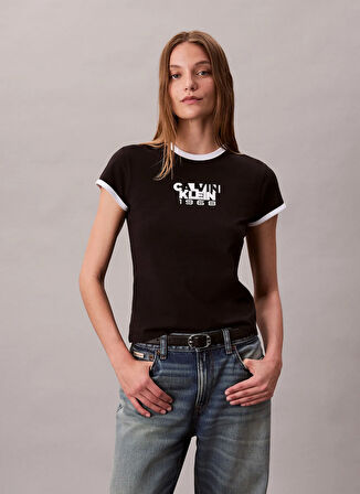 Calvin Klein Jeans Yuvarlak Yaka Baskılı Siyah Kadın T-Shirt LV047D208GUB1