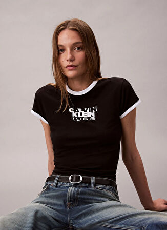 Calvin Klein Jeans Yuvarlak Yaka Baskılı Siyah Kadın T-Shirt LV047D208GUB1