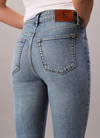 Calvin Klein Jeans Yüksek Bel Düz Paça Skinny Fit Mavi Kadın Denim Pantolon LV047D733GYYC