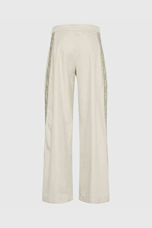 Calvin Klein Pamuklu Twill Tamamı Baskılı Logolu Çizgili Kadın Beyaz Pantolon LV044D612G-GTR