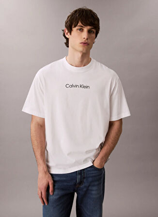 Calvin Klein Bisiklet Yaka Beyaz Erkek T-Shirt LV04LD230GYAF_SS STANDARD LOGO 30S