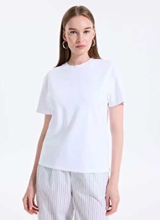 Calvin Klein Yuvarlak Yaka Baskılı Beyaz Kadın T-Shirt LV044D202GYAA