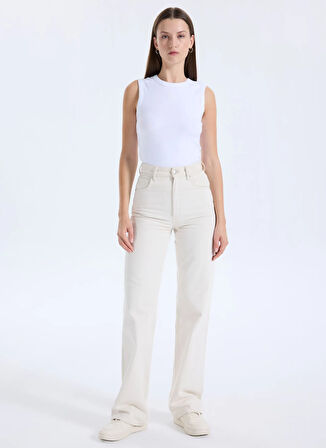 Calvin Klein Yuvarlak Yaka Baskılı Beyaz Kadın T-Shirt LV044D200GYAA