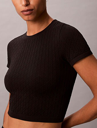 CALVIN KLEIN Kadın Marka Logolu Pamuklu Bisiklet Yakalı Dar Kesimli Crop Günlük Kullanıma Uygun Siyah T-Shirt LV00QS7546 UB1